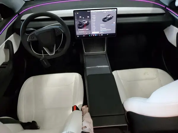 7SAYGDEE5TF396185 2026 TESLA MODEL Y - Image 8