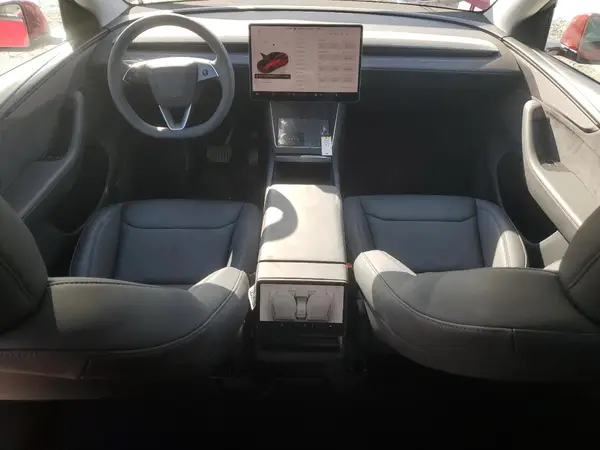 7SAYGDEE5TF396350 2026 TESLA MODEL Y - Image 8
