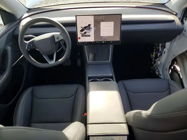 7SAYGDEE5TF461858 2026 TESLA MODEL Y - Image 8