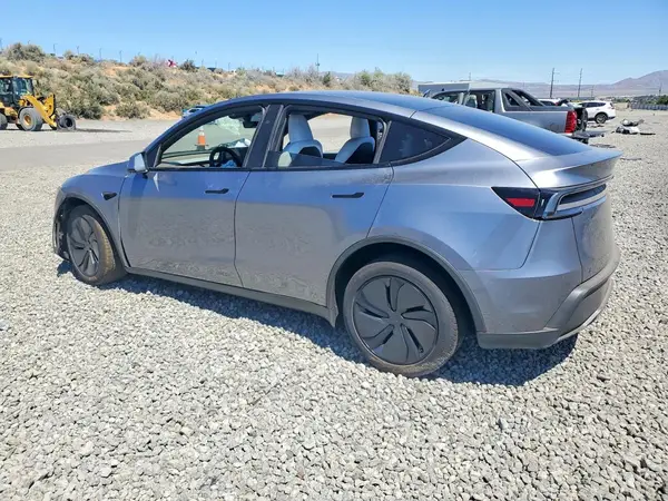 7SAYGDEE5TF612861 2026 TESLA MODEL Y - Image 2