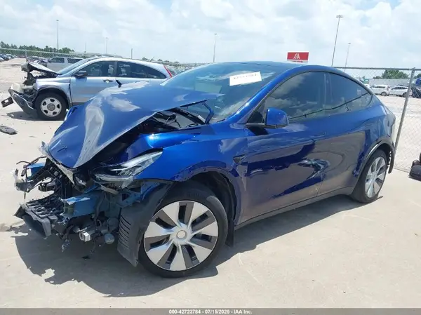 7SAYGDEE6NA004573 2022 TESLA MODEL Y - Image 2