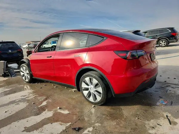 7SAYGDEE6NA004900 2022 TESLA MODEL Y - Image 2