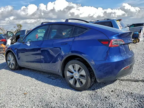 7SAYGDEE6NA005240 2022 TESLA MODEL Y - Image 2