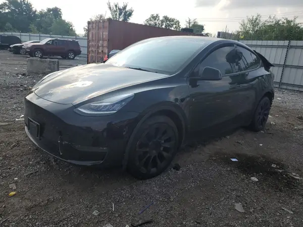 7SAYGDEE6NA006596 2022 TESLA MODEL Y - Image 1