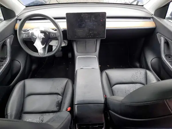 7SAYGDEE6NA007411 2022 TESLA MODEL Y - Image 8