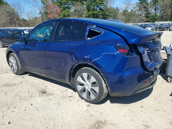 7SAYGDEE6NA008655 2022 TESLA MODEL Y - Image 2
