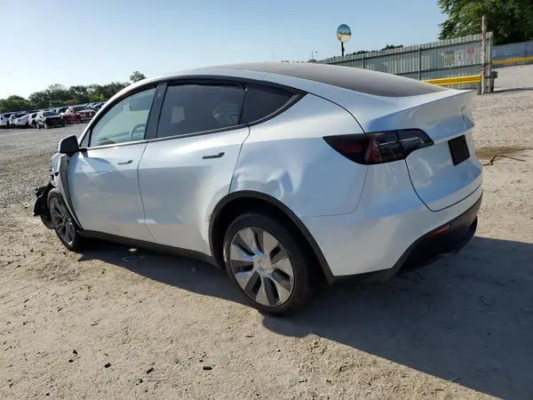 7SAYGDEE6NA013094 2022 TESLA MODEL Y - Image 2