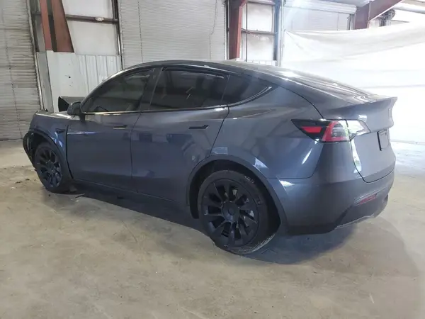 7SAYGDEE6NA013726 2022 TESLA MODEL Y - Image 2