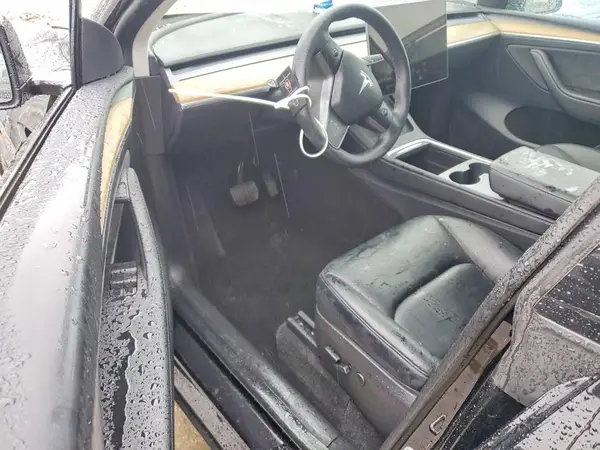 7SAYGDEE6NA014407 2022 TESLA MODEL Y - Image 8