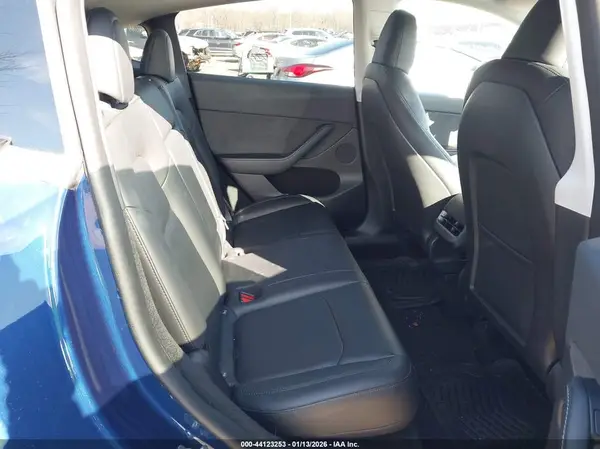 7SAYGDEE6NA019607 2022 TESLA MODEL Y - Image 8