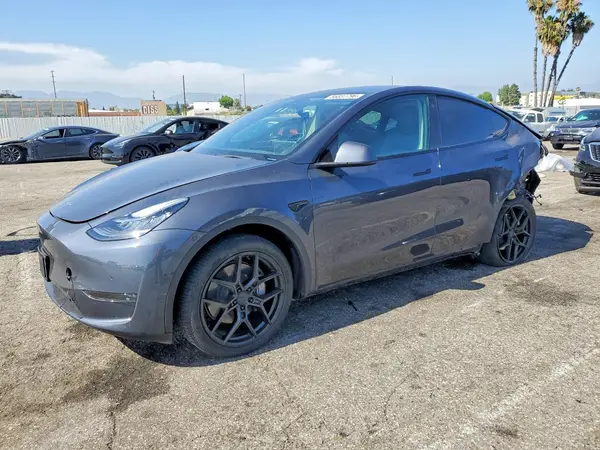 7SAYGDEE6NA020725 2022 TESLA MODEL Y - Image 1