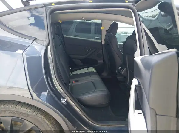 7SAYGDEE6NA021907 2022 TESLA MODEL Y - Image 8