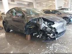 7SAYGDEE6NA022703 2022 TESLA MODEL Y