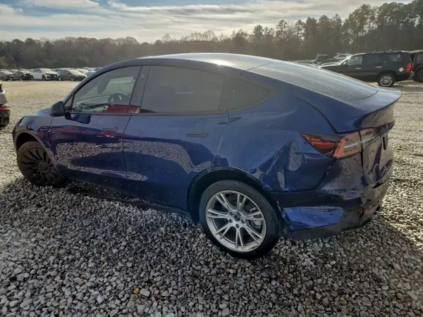 7SAYGDEE6NF307338 2022 TESLA MODEL Y - Image 2