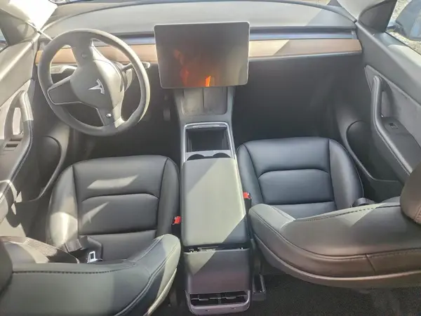 7SAYGDEE6NF307338 2022 TESLA MODEL Y - Image 8