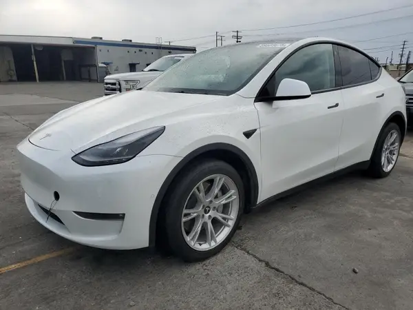 7SAYGDEE6NF308568 2022 TESLA MODEL Y - Image 1