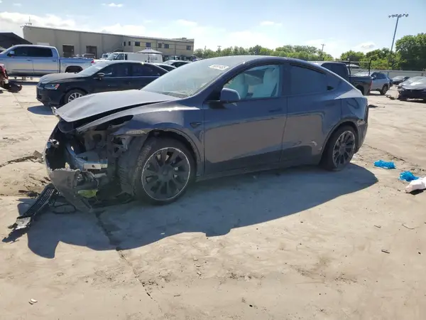 7SAYGDEE6NF309803 2022 TESLA MODEL Y - Image 1