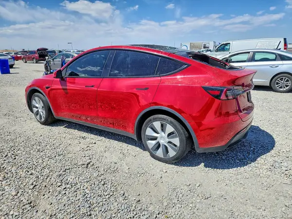 7SAYGDEE6NF311244 2022 TESLA MODEL Y - Image 2