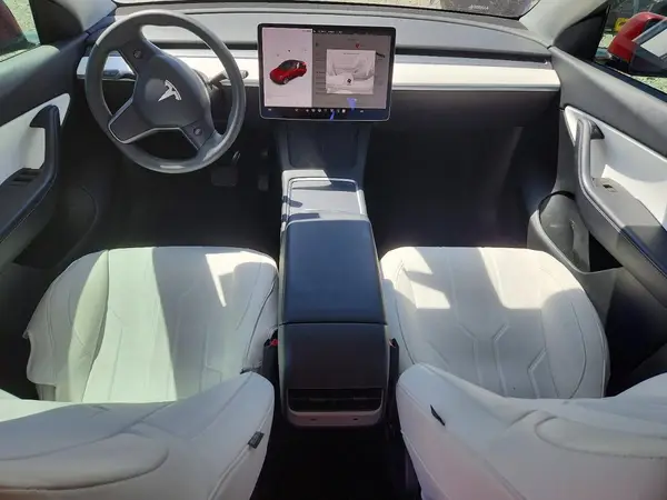 7SAYGDEE6NF311244 2022 TESLA MODEL Y - Image 8
