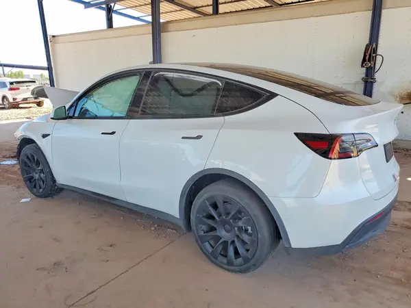 7SAYGDEE6NF315052 2022 TESLA MODEL Y - Image 2