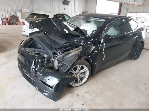 7SAYGDEE6NF315231 2022 TESLA MODEL Y - Image 2