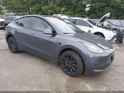 7SAYGDEE6NF318789 2022 TESLA MODEL Y