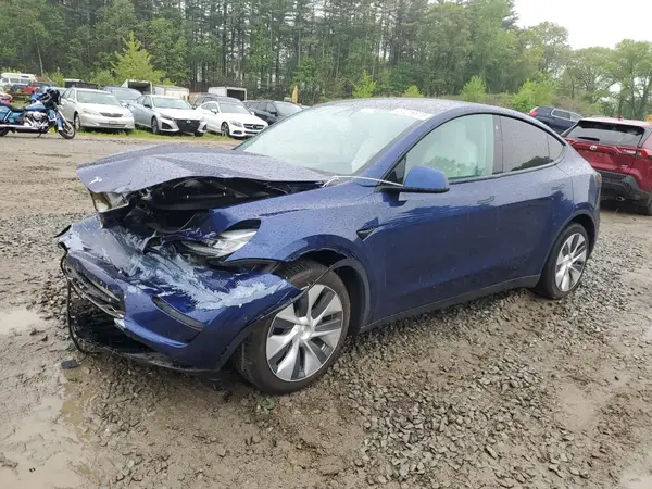 7SAYGDEE6NF318808 2022 TESLA MODEL Y - Image 1