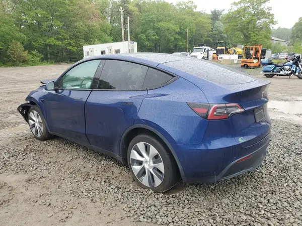 7SAYGDEE6NF318808 2022 TESLA MODEL Y - Image 2