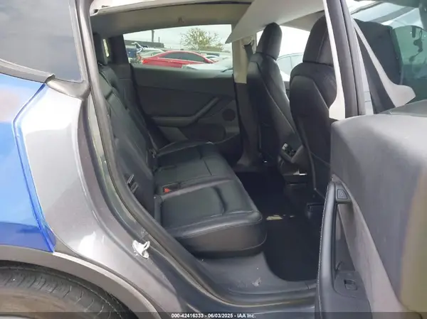 7SAYGDEE6NF331199 2022 TESLA MODEL Y - Image 8