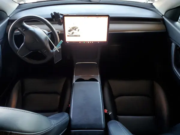 7SAYGDEE6NF354403 2022 TESLA MODEL Y - Image 8