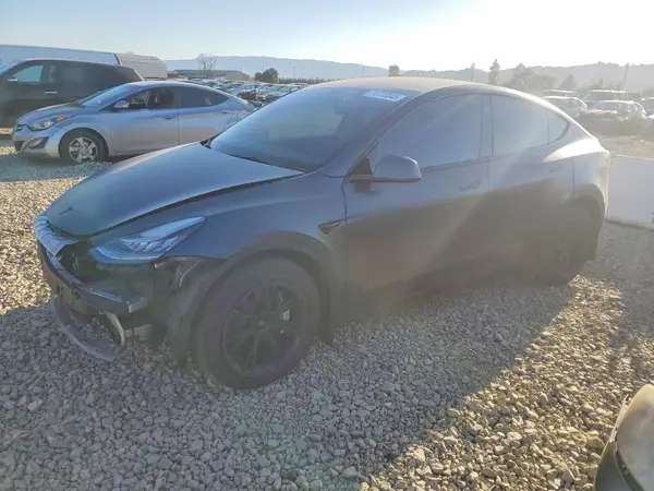 7SAYGDEE6NF359746 2022 TESLA MODEL Y - Image 1