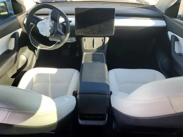 7SAYGDEE6NF360931 2022 TESLA MODEL Y - Image 8