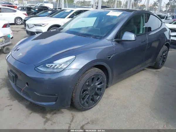 7SAYGDEE6NF364994 2022 TESLA MODEL Y - Image 2