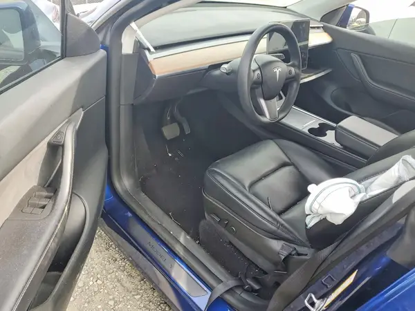 7SAYGDEE6NF367538 2022 TESLA MODEL Y - Image 8