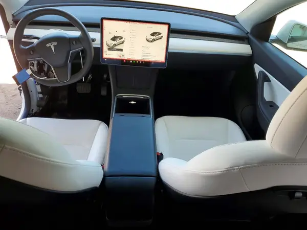 7SAYGDEE6NF368611 2022 TESLA MODEL Y - Image 8