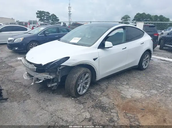 7SAYGDEE6NF371251 2022 TESLA MODEL Y - Image 2