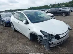7SAYGDEE6NF375994 2022 TESLA MODEL Y