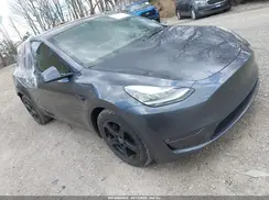 7SAYGDEE6NF379379 2022 TESLA MODEL Y