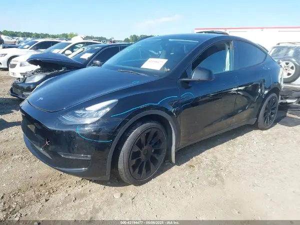 7SAYGDEE6NF385120 2022 TESLA MODEL Y - Image 2