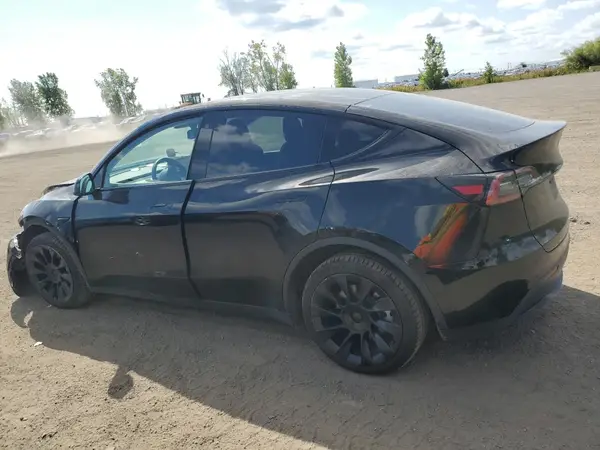 7SAYGDEE6NF385358 2022 TESLA MODEL Y - Image 2