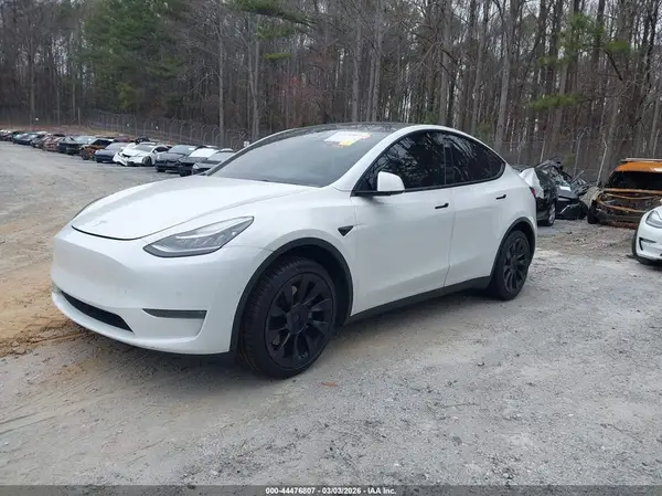 7SAYGDEE6NF385778 2022 TESLA MODEL Y - Image 2