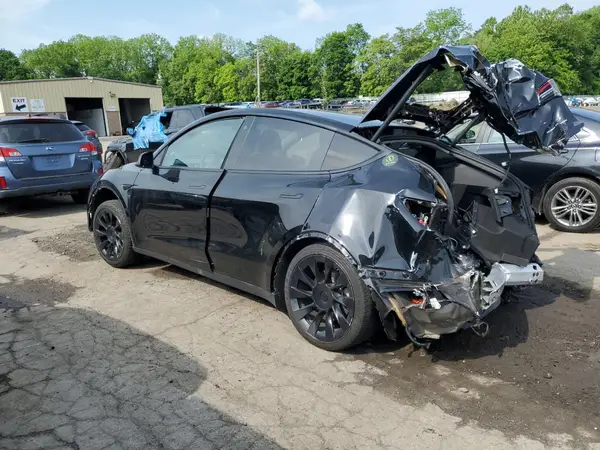 7SAYGDEE6NF386753 2022 TESLA MODEL Y - Image 2