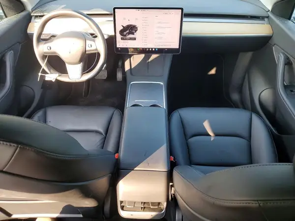 7SAYGDEE6NF401901 2022 TESLA MODEL Y - Image 8