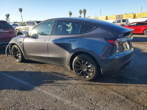 7SAYGDEE6NF408279 2022 TESLA MODEL Y - Image 2