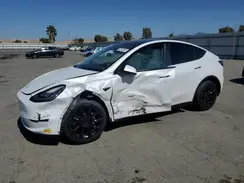 7SAYGDEE6NF420870 2022 TESLA MODEL Y