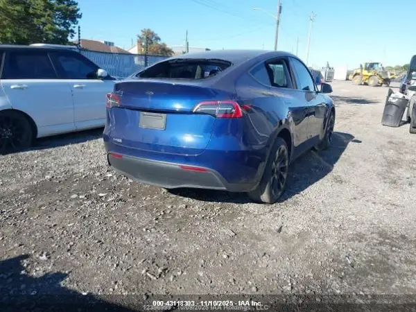 7SAYGDEE6NF424157 2022 TESLA MODEL Y - Image 8