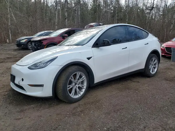 7SAYGDEE6NF428502 2022 TESLA MODEL Y - Image 1