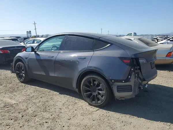 7SAYGDEE6NF429701 2022 TESLA MODEL Y - Image 2