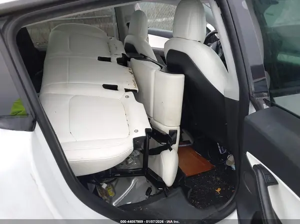 7SAYGDEE6NF436924 2022 TESLA MODEL Y - Image 8