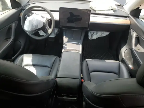 7SAYGDEE6NF438544 2022 TESLA MODEL Y - Image 8